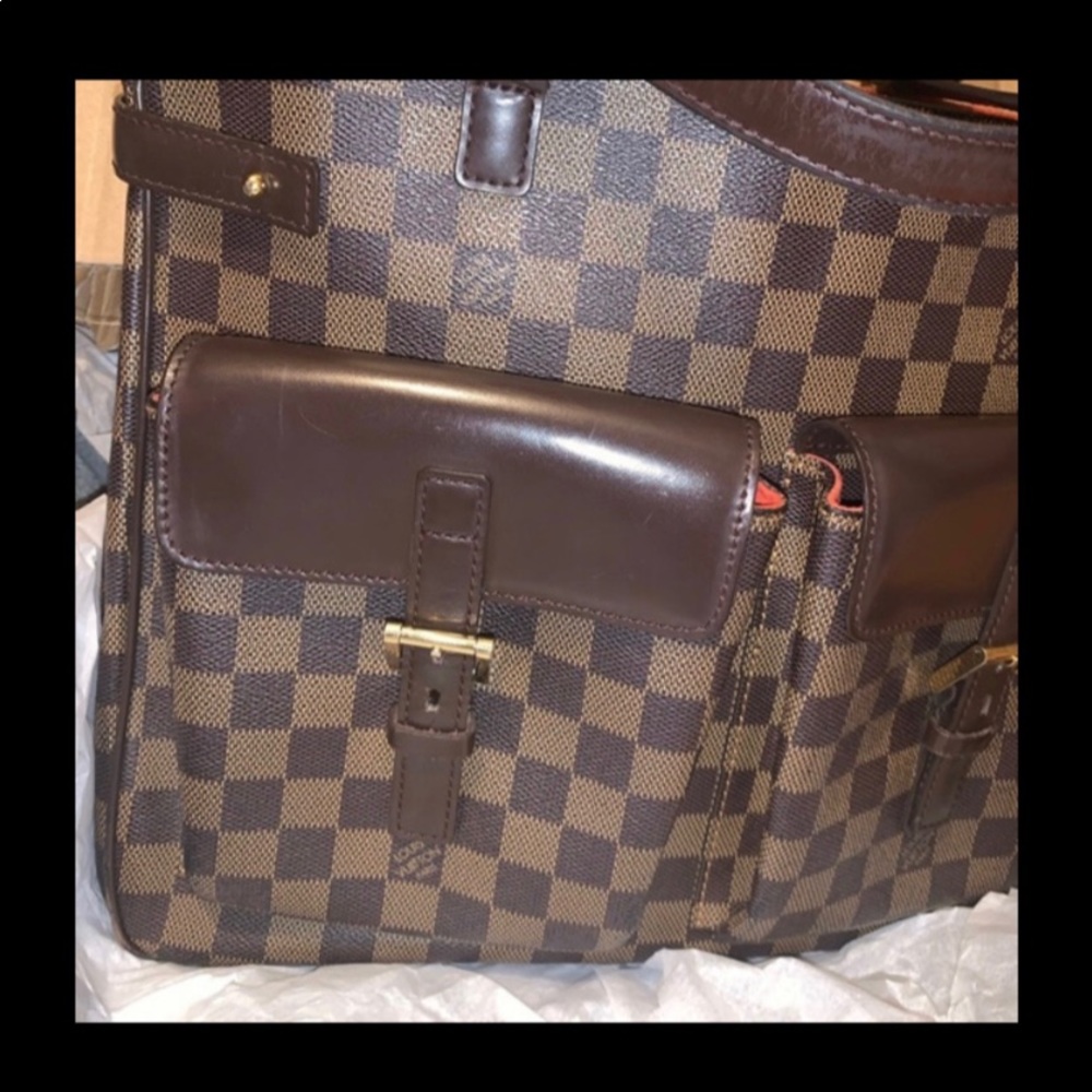 💯% Authentic LOUIS VUITTON
Damier Canvas Uzes Tote Bag✨ - Picture 15 of 16